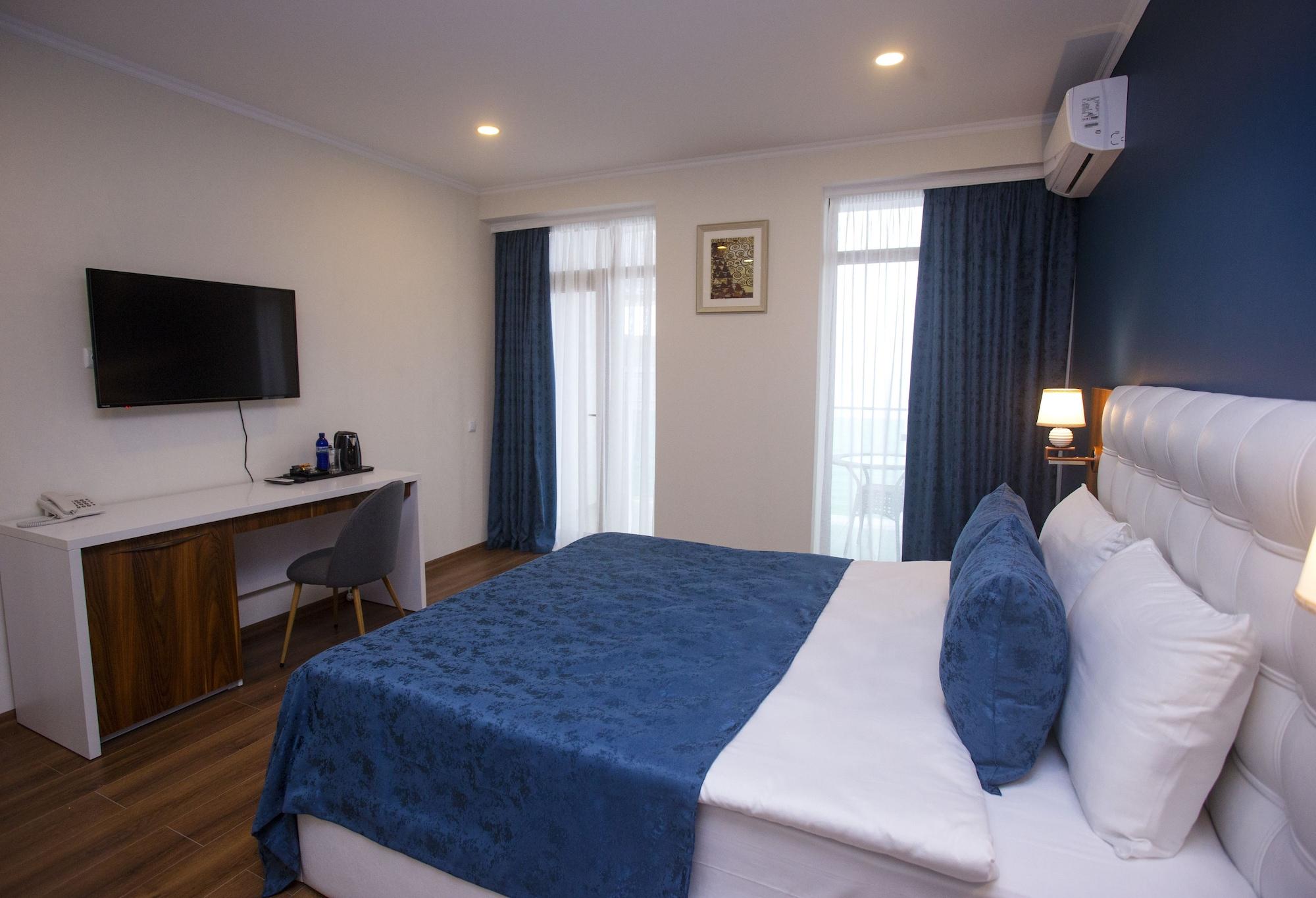 Aqua Batumi Hotel & Apartments Экстерьер фото