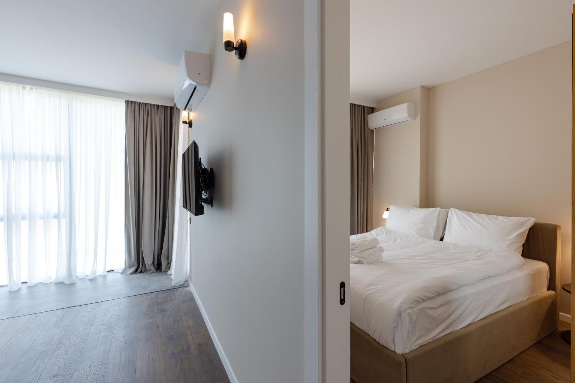 Aqua Batumi Hotel & Apartments Экстерьер фото