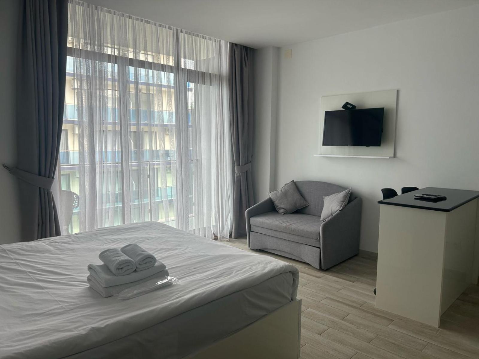 Aqua Batumi Hotel & Apartments Экстерьер фото