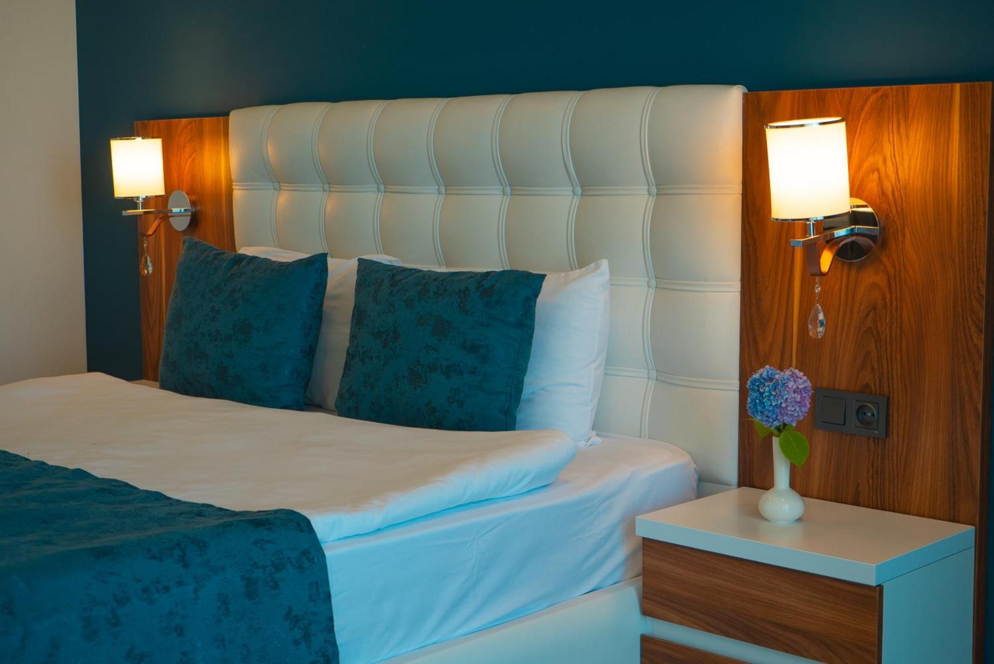 Aqua Batumi Hotel & Apartments Экстерьер фото